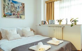 Cantemir Sunny Apartment